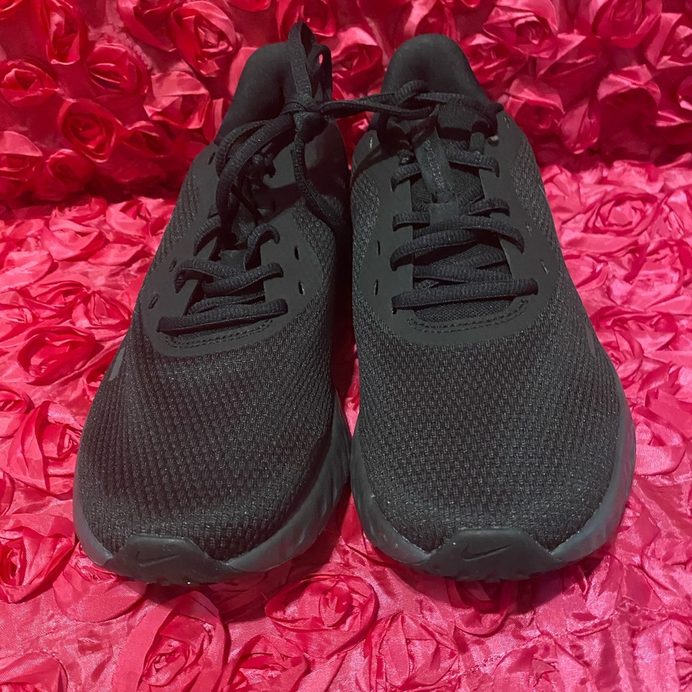 NIKE Men's Revolution 5 Running Shoe - Picture 4 of 10
